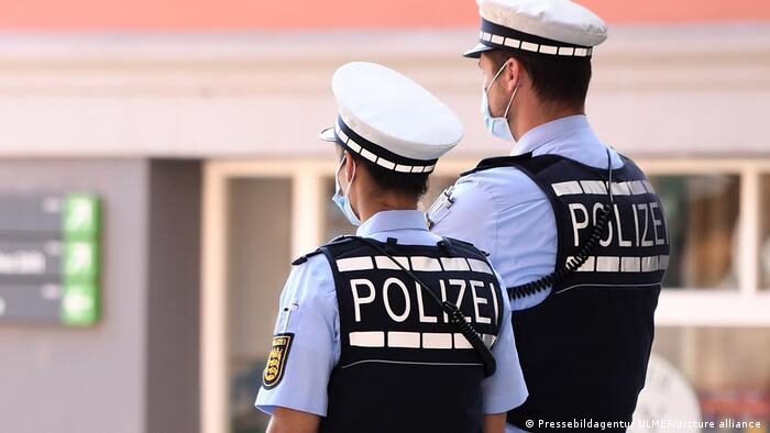 Click to enlarge German police, polizei