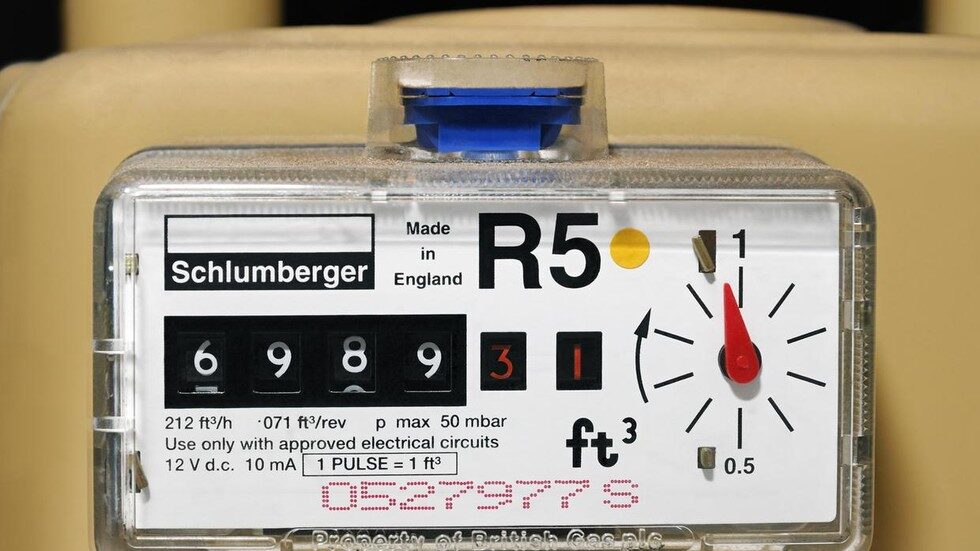 Click to enlarge Gas meter in England, 2017