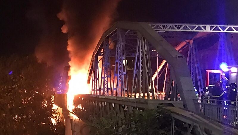 Ponte di Ferro on fire rome bridge