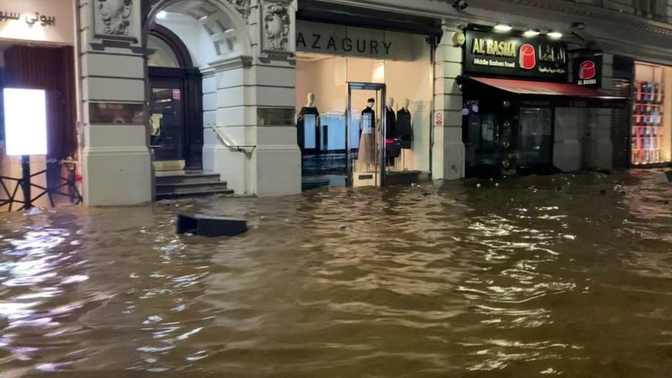 Click to enlarge shops flooded london