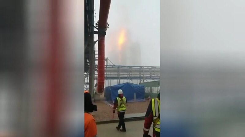 explosion siberia russia gas refinery
