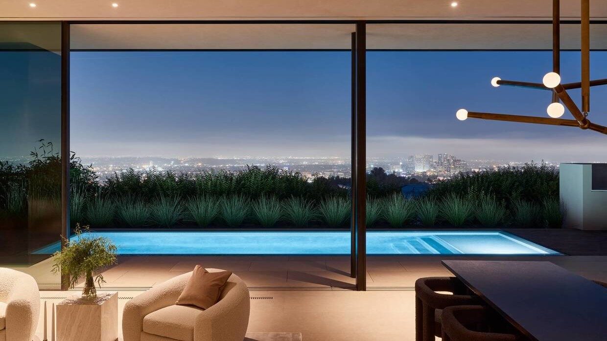 Carla Ridge Residence in Beverly Hills