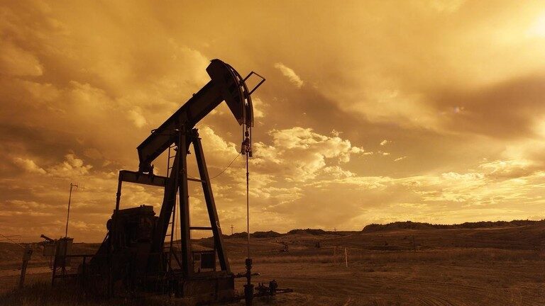 oil rig