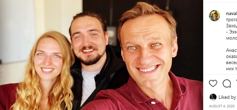 Click to enlarge navalny twitter