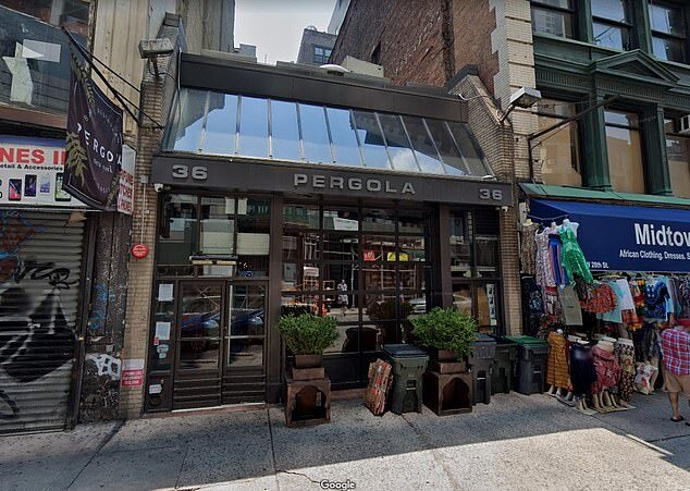 Click to enlarge restuarant jewelry heist new york city own every dollar oed