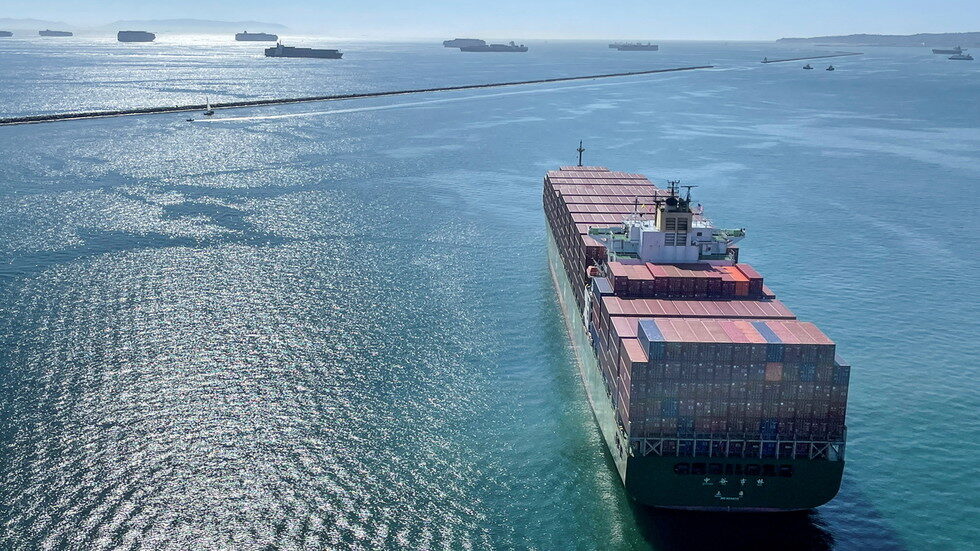 cargo boat