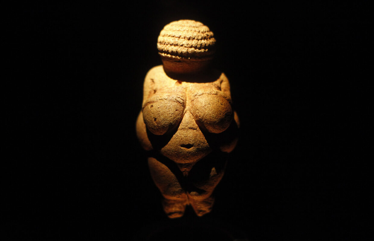 Click to enlarge venus of willendorf