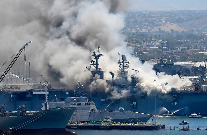 USS bonhomme Richard fire