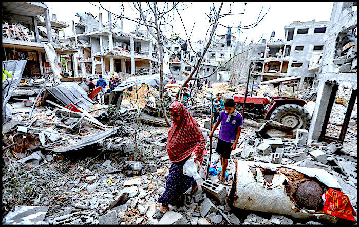Palestinians rubble