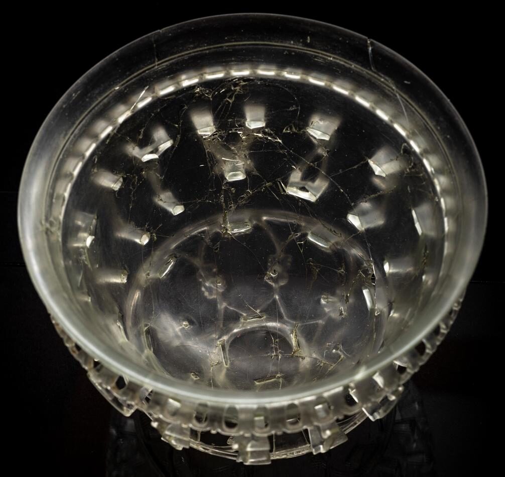 Click to enlarge vase diatretum Autun