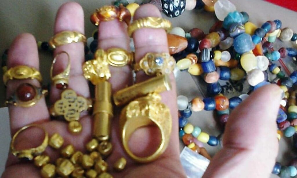 Click to enlarge gold lost kingdom sumatra