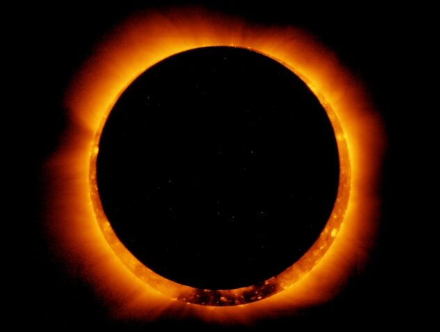 Click to enlarge moon eclipse
