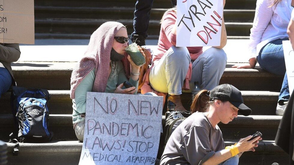 Click to enlarge australia mandate bill vaccine protest