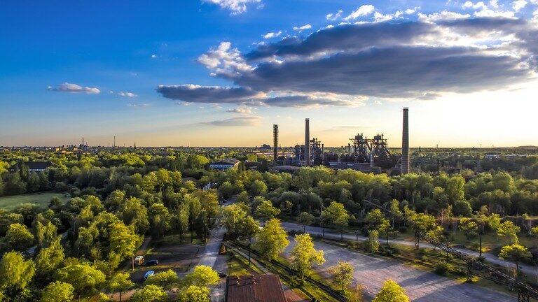 Click to enlarge green city scape