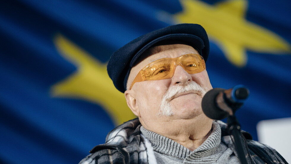 Click to enlarge Lech Walesa poland