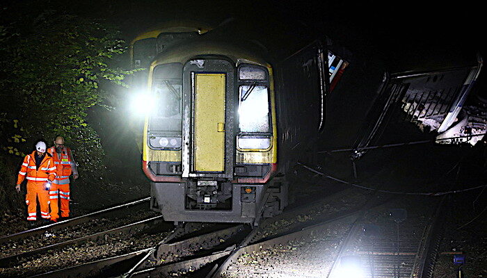 trains crashed