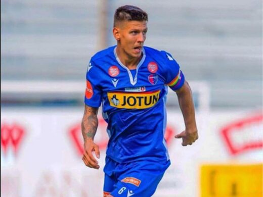 Another one: Footballer collapses from cardiac arrest during game in Norway Another one: Footballer collapses from cardiac arrest during game in Norway