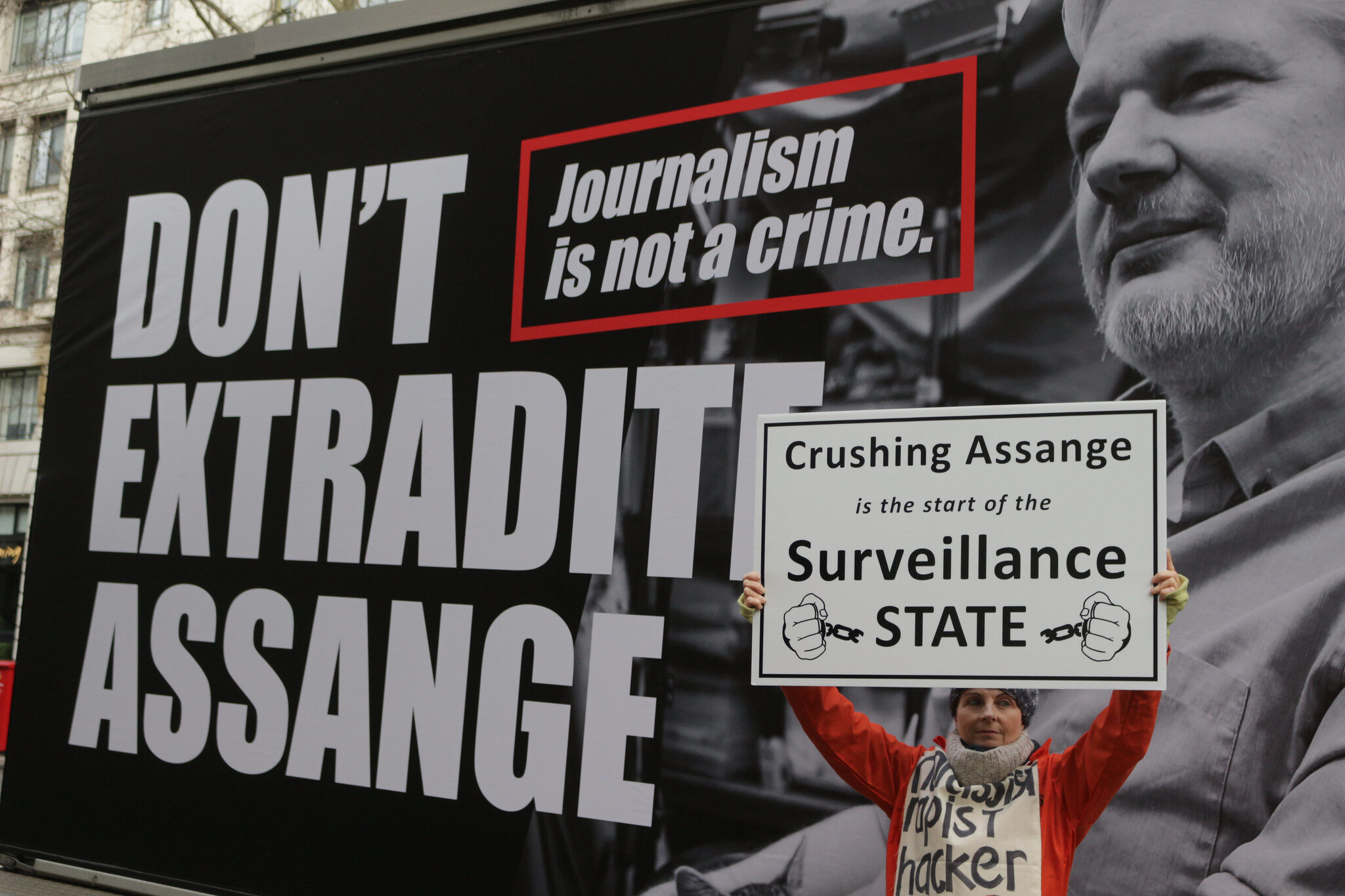 Don’t Extradite Assange