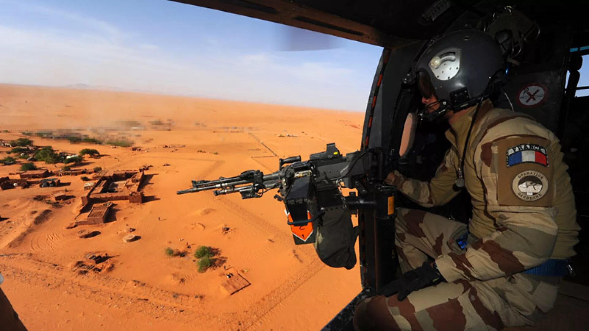 helicopter desert