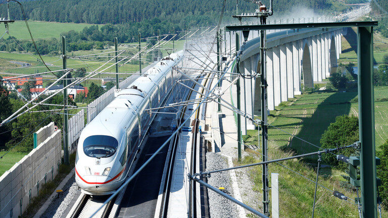 Click to enlarge train