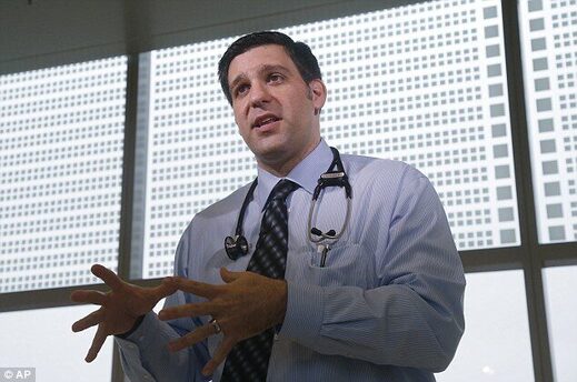 Dr. Matthew Memoli oppose vaccine mandate fauci