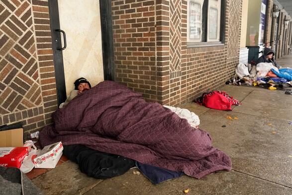 Click to enlarge homeless winter