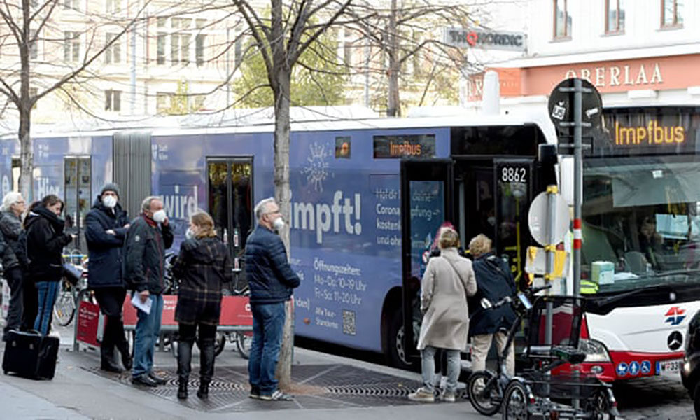 Click to enlarge Covid vaccination bus in Vienna, Austria.