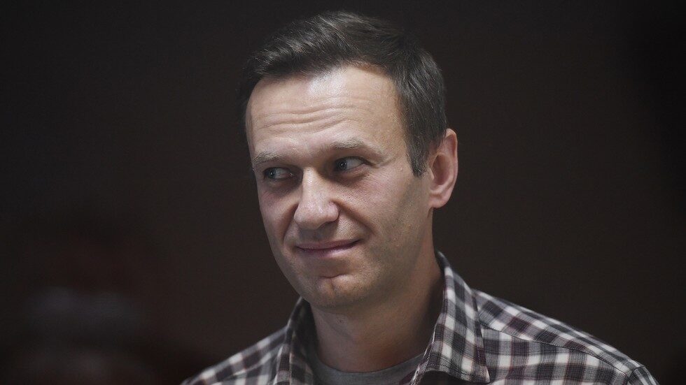 Click to enlarge navalny