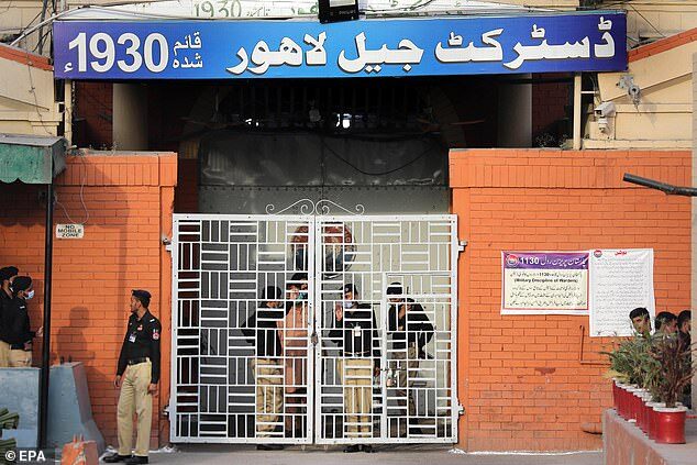 Click to enlarge paksitan jail