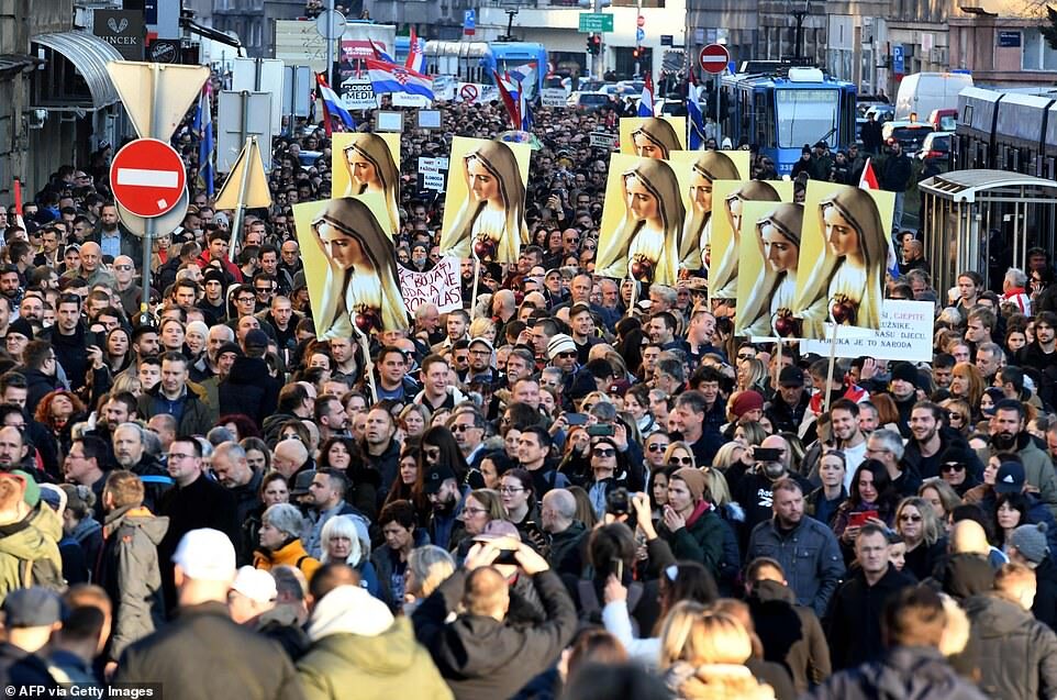 Click to enlarge protest Nov 20 croatia