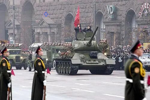 Click to enlarge 2004 Liberation parade in Ukraine