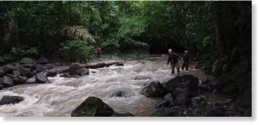 SAR operations at the site of floods in Las Cuevas
