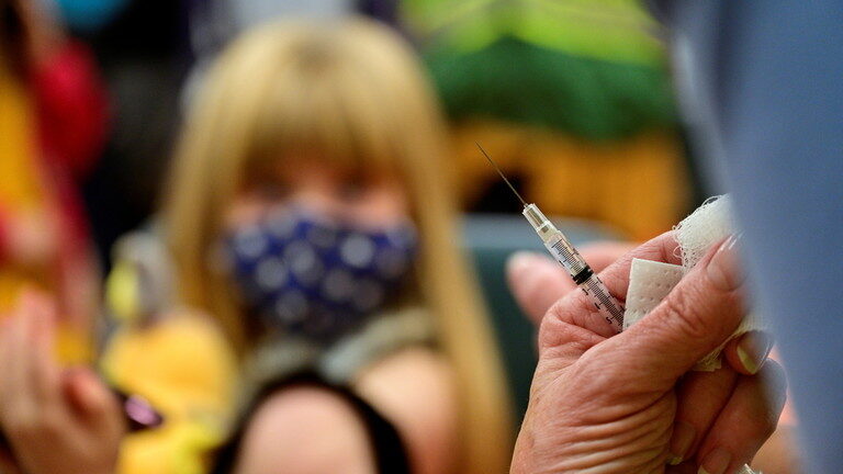 Click to enlarge child mask vaccine