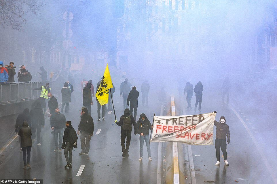 protest belgium vaccines