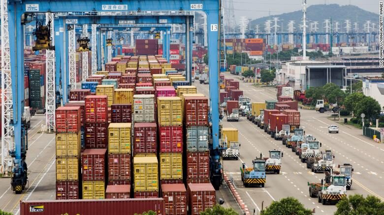 Click to enlarge Ningbo-Zhoushan Port containers