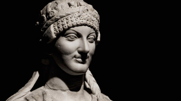 Click to enlarge Etruscans Statue