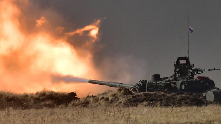 Click to enlarge Russian tank