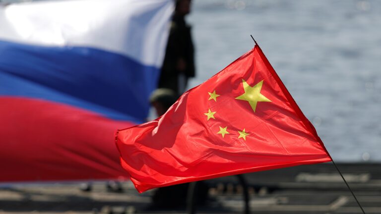 russia china flag
