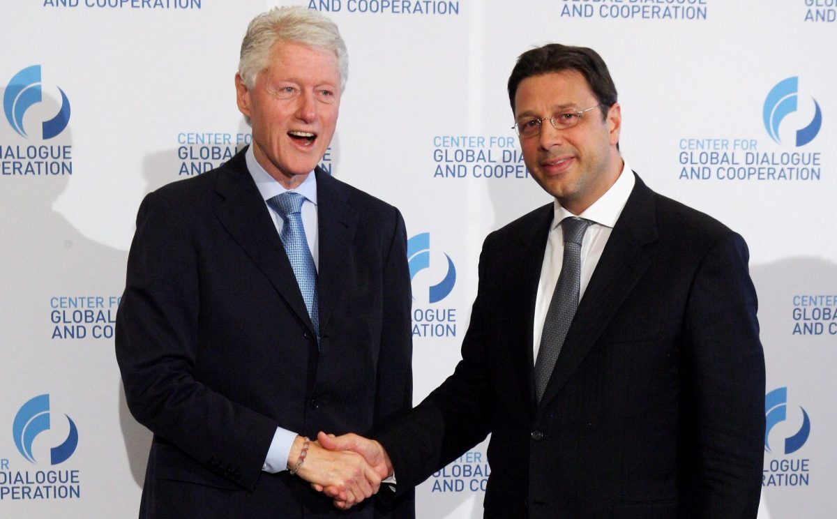 Click to enlarge stephen roh bill clinton russiagate