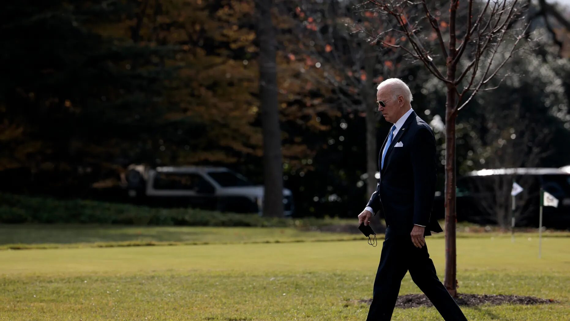 biden white house lawn
