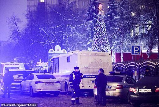 Man shoot two dead in Russia after being told to wear mask, German man kills his entire family after being caught with fake Covid pass