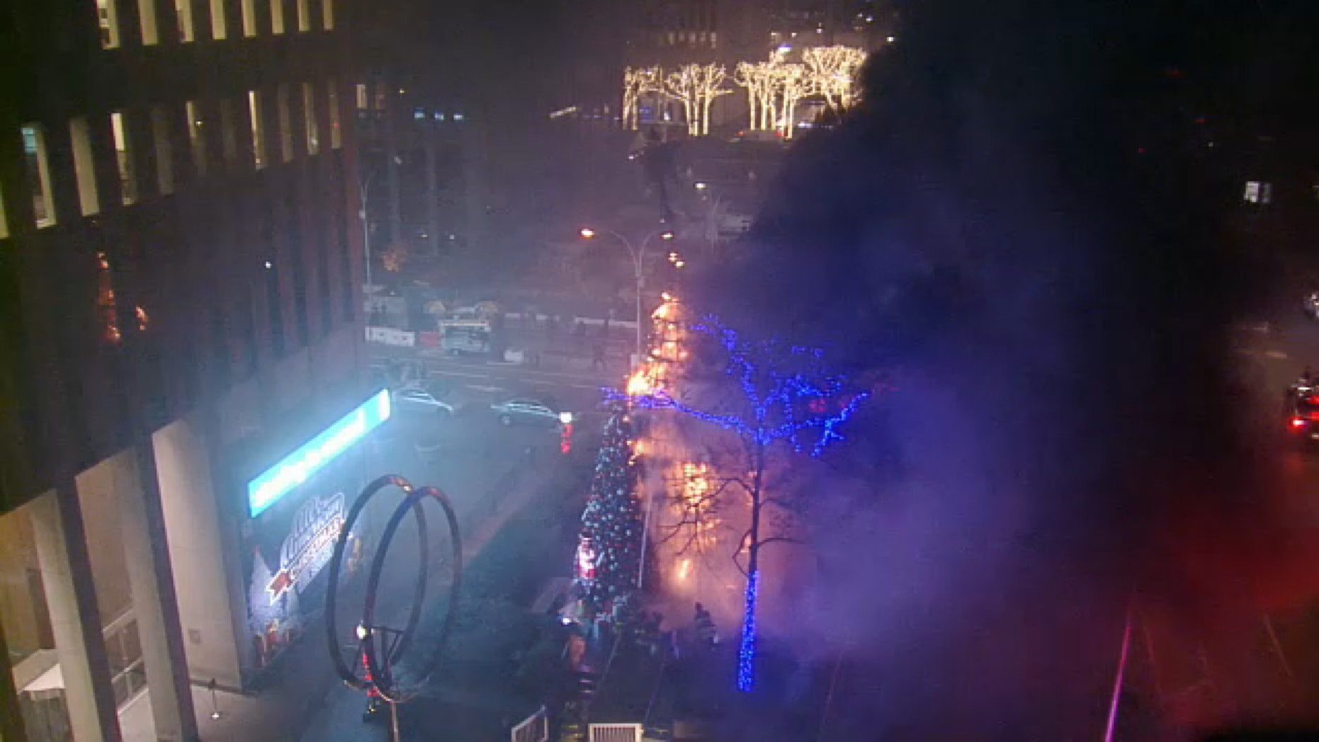 Click to enlarge Fox christmas tree new york arson
