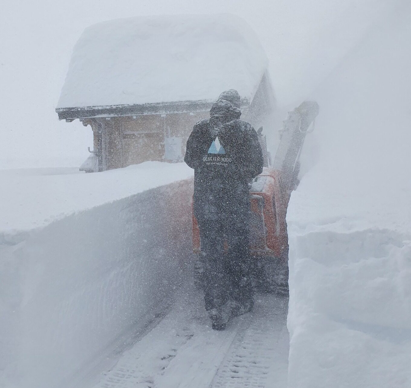 Click to enlarge (Glacier 3000 in Switzerland yesterday)