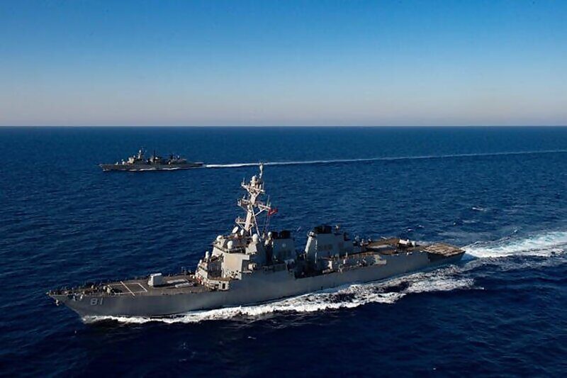 destroyer winston churchill navy