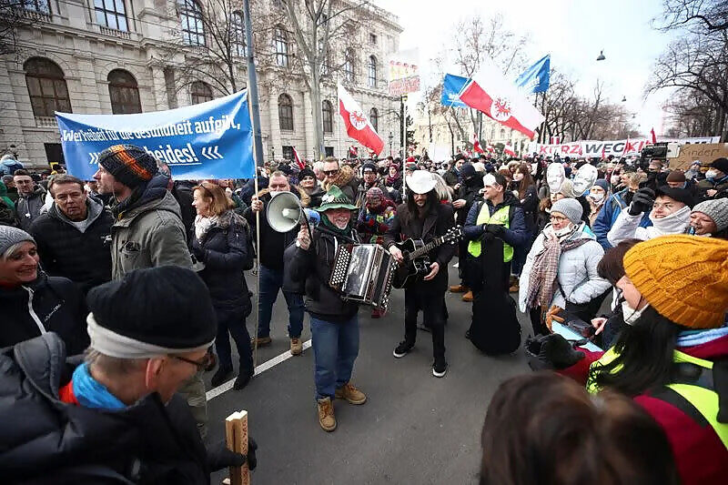 vienna protest vaccine mandate