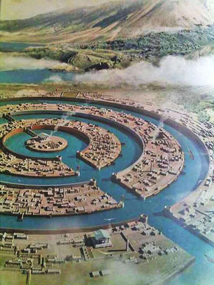 Click to enlarge Atlantis according to Plato