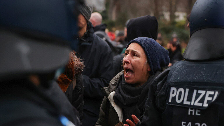 lockdown protest germany