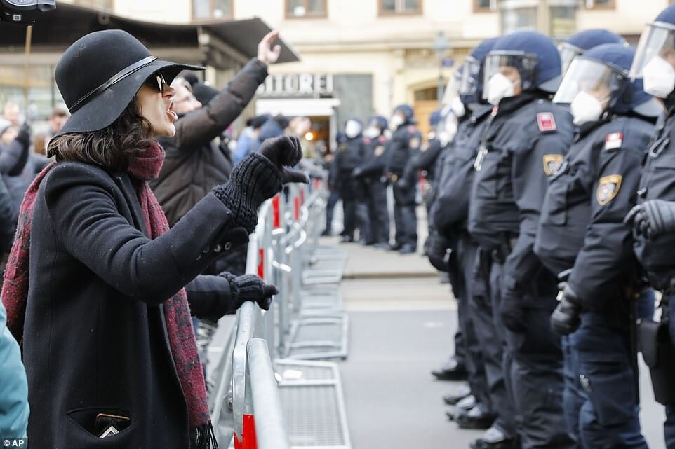 Click to enlarge Austria protest