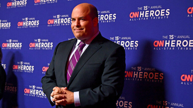 Click to enlarge CNN host Brian Stelter
