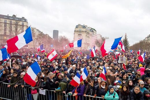 covid protests paris january 2022
